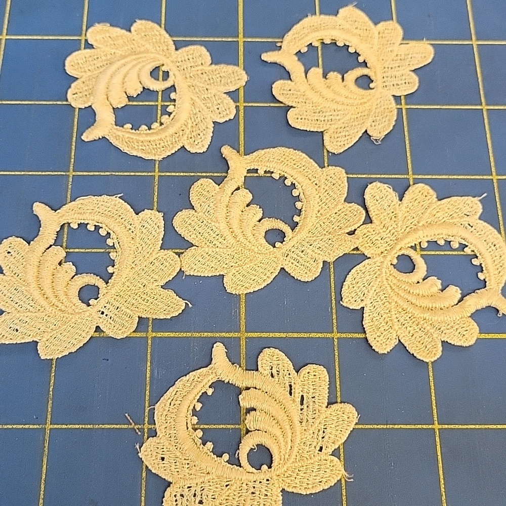 Vintage Floral 2"  Patches Set of 6 Cream Color